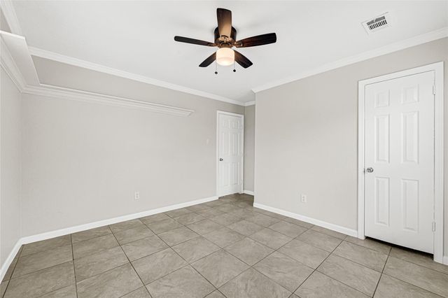 2207 Raymond Street, Pasadena, TX 77506