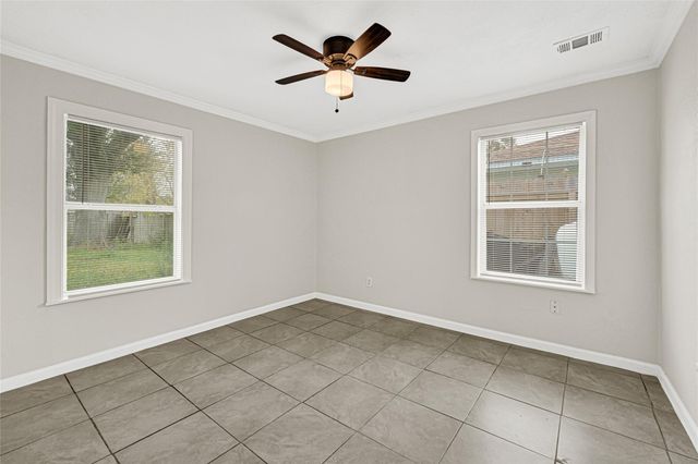 2207 Raymond Street, Pasadena, TX 77506