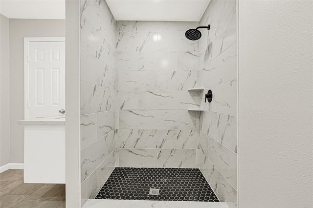 2207 Raymond Street, Pasadena, TX 77506