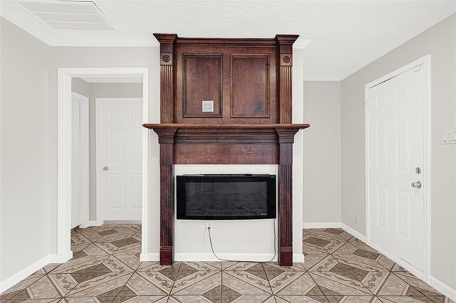 2207 Raymond Street, Pasadena, TX 77506