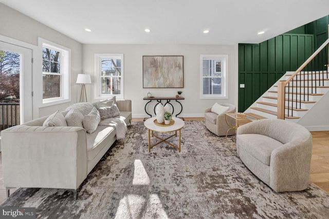 423 N CLEVELAND ST, Arlington, VA 22201