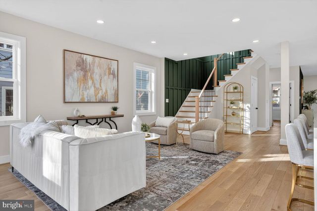 423 N CLEVELAND ST, Arlington, VA 22201