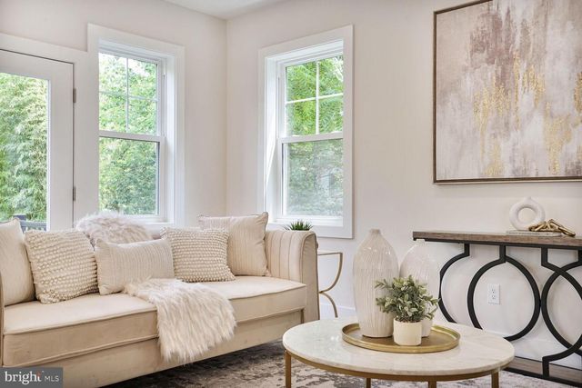 423 N CLEVELAND ST, Arlington, VA 22201