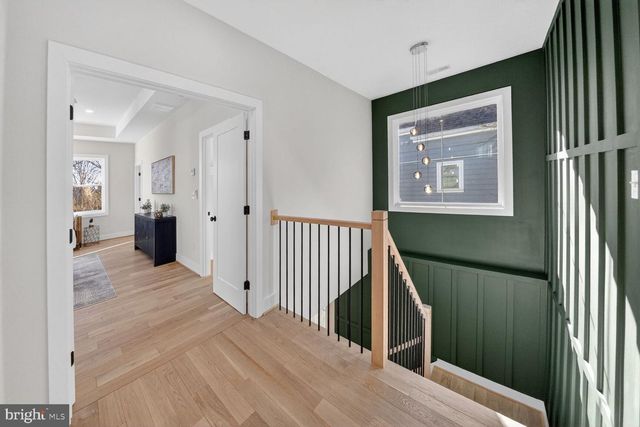 423 N CLEVELAND ST, Arlington, VA 22201