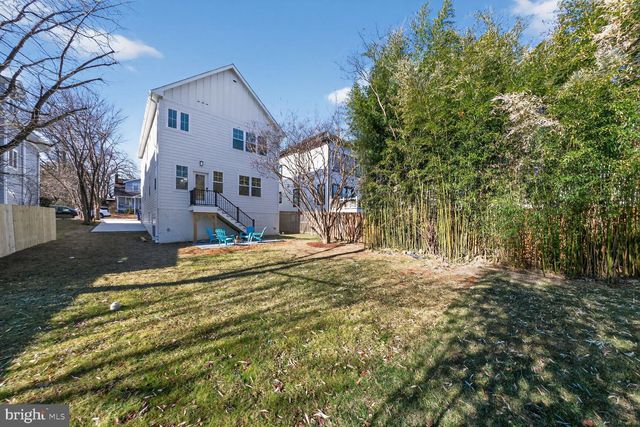 423 N CLEVELAND ST, Arlington, VA 22201