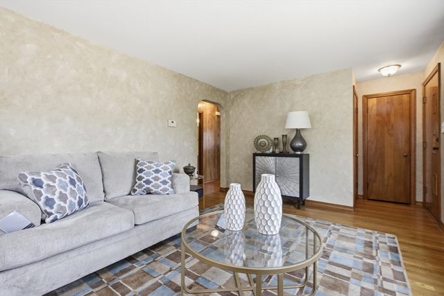 2 Douglas, Lowell, MA 01852