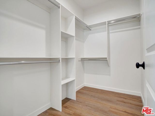 1924 Granville, Los Angeles, CA 90025