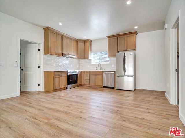 1924 Granville, Los Angeles, CA 90025