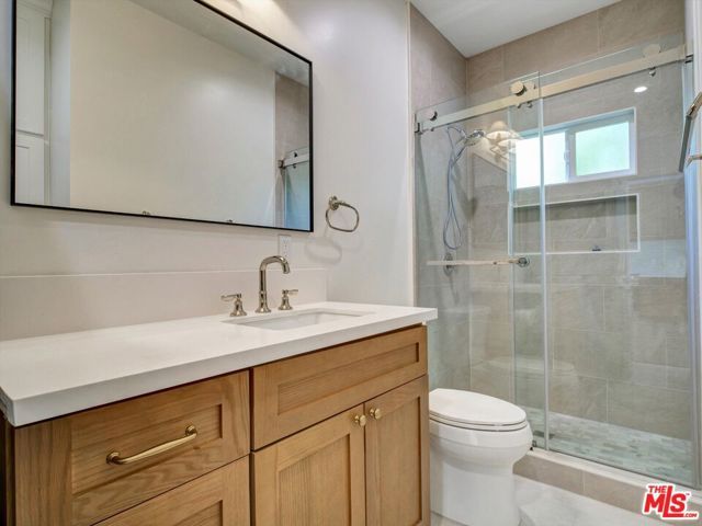 1924 Granville, Los Angeles, CA 90025