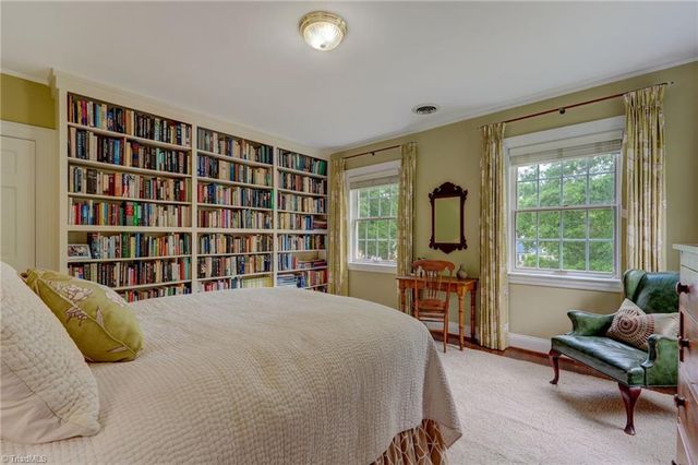 2601 W Market Street, Greensboro, NC 27403