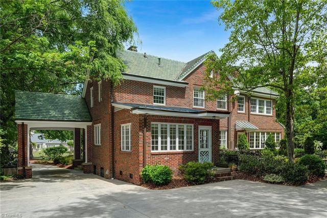 2601 W Market Street, Greensboro, NC 27403