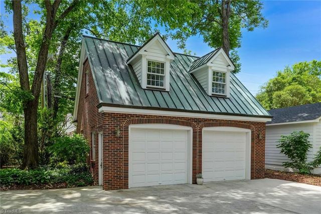 2601 W Market Street, Greensboro, NC 27403