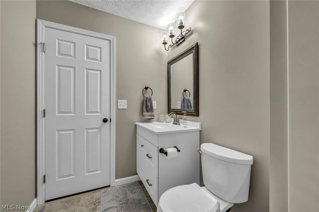 123 Kent Street, Wellington, OH 44090