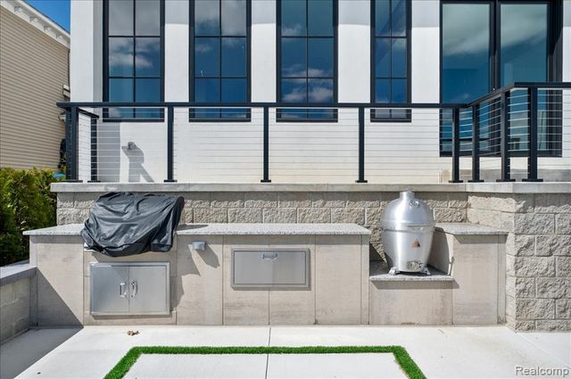 13459 Haddon Street, Fenton, MI 48430