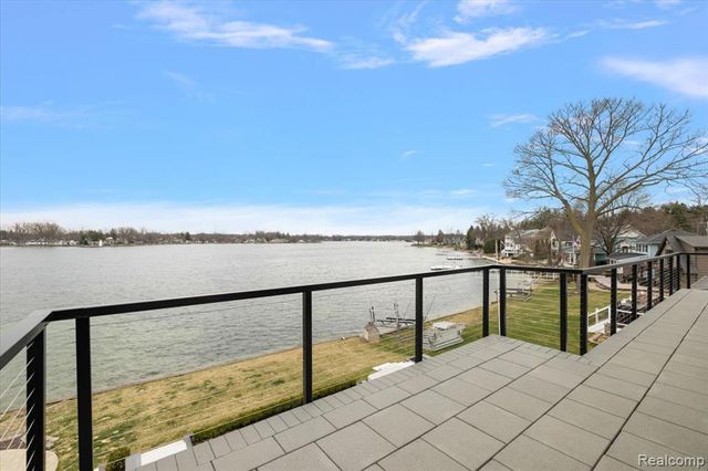 13459 Haddon Street, Fenton, MI 48430