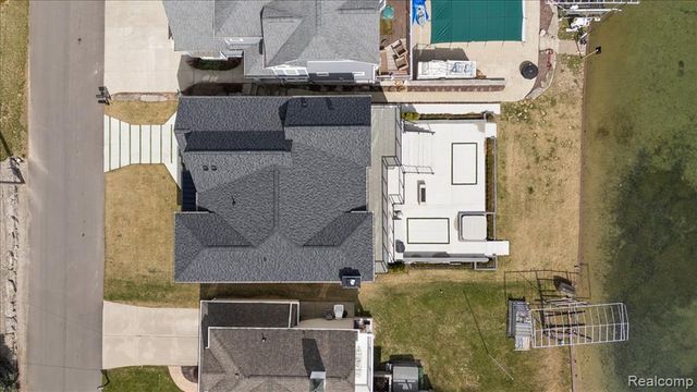 13459 Haddon Street, Fenton, MI 48430