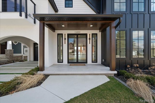 13459 Haddon Street, Fenton, MI 48430