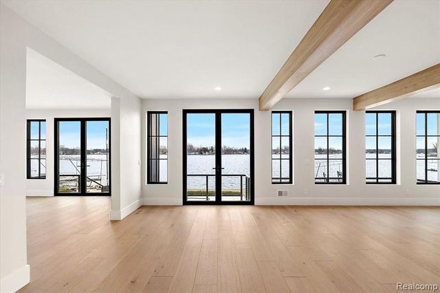 13459 Haddon Street, Fenton, MI 48430