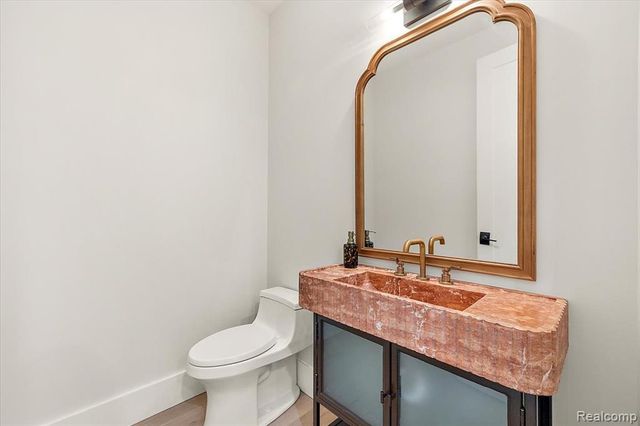 13459 Haddon Street, Fenton, MI 48430