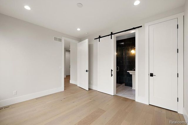 13459 Haddon Street, Fenton, MI 48430