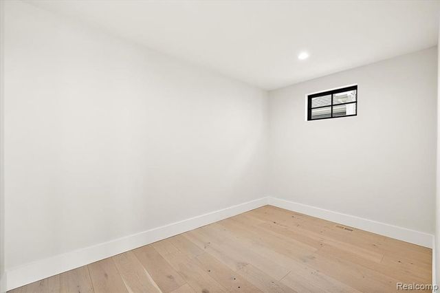 13459 Haddon Street, Fenton, MI 48430