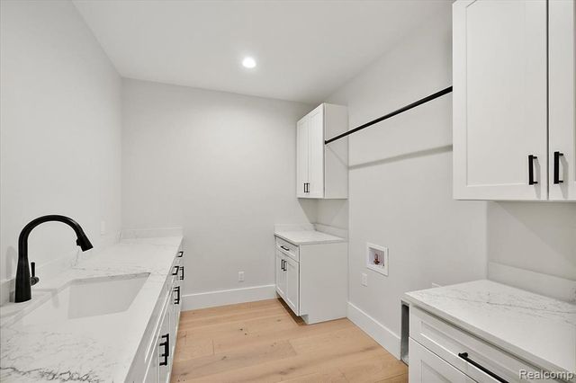 13459 Haddon Street, Fenton, MI 48430