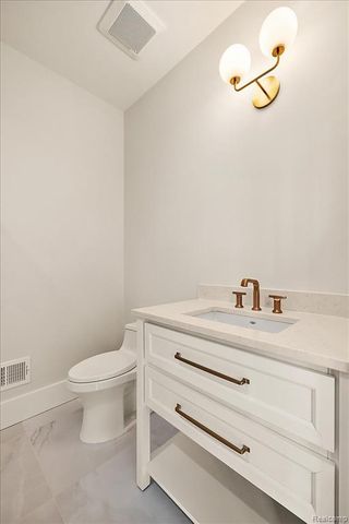 13459 Haddon Street, Fenton, MI 48430