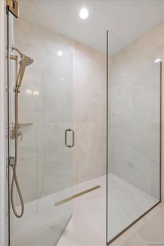 13459 Haddon Street, Fenton, MI 48430