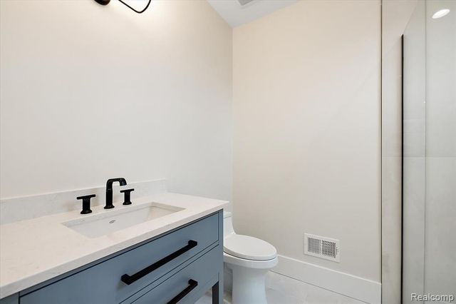 13459 Haddon Street, Fenton, MI 48430