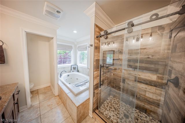 74 Oak Tree, Canfield, OH 44406