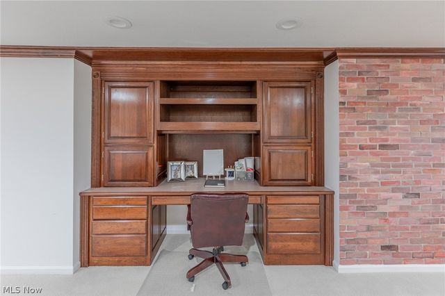 74 Oak Tree, Canfield, OH 44406