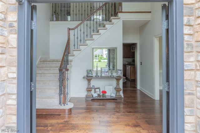 74 Oak Tree, Canfield, OH 44406