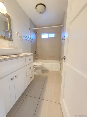 469-477 Taft, El Cajon, CA 92020