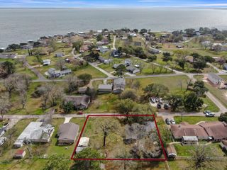 281 N Shady Oaks Drive, Point Blank, TX 77364