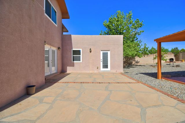2524 Manzano Loop NE, Rio Rancho, NM 87144