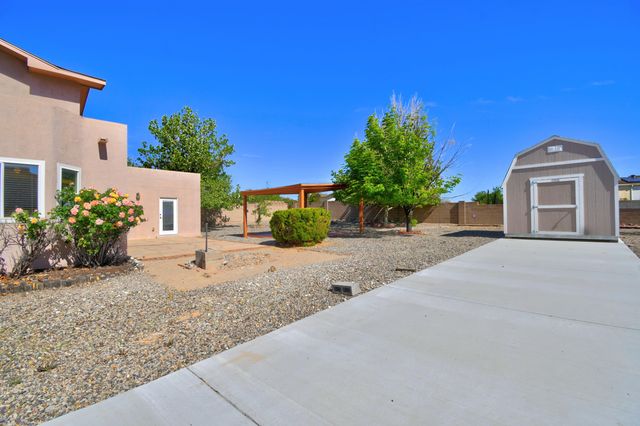 2524 Manzano Loop NE, Rio Rancho, NM 87144