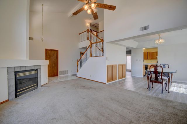 2524 Manzano Loop NE, Rio Rancho, NM 87144