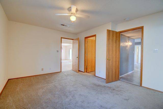 2524 Manzano Loop NE, Rio Rancho, NM 87144