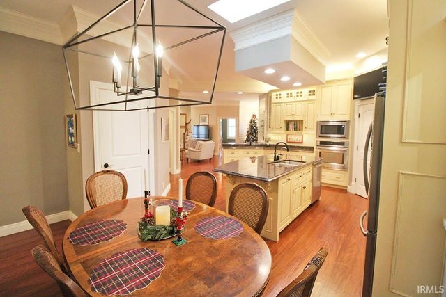 1512 Victoria Green Boulevard, Evansville, IN 47715