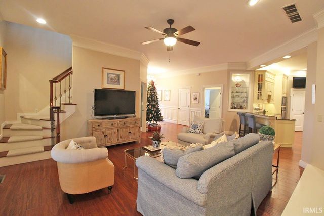 1512 Victoria Green Boulevard, Evansville, IN 47715