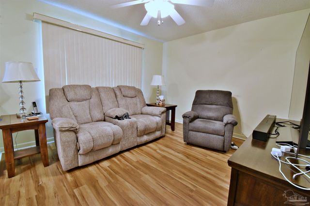 7016 Esther St, Pensacola, FL 32506