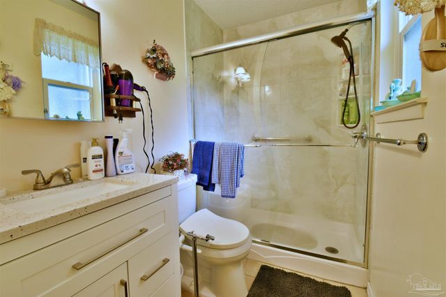 7016 Esther St, Pensacola, FL 32506