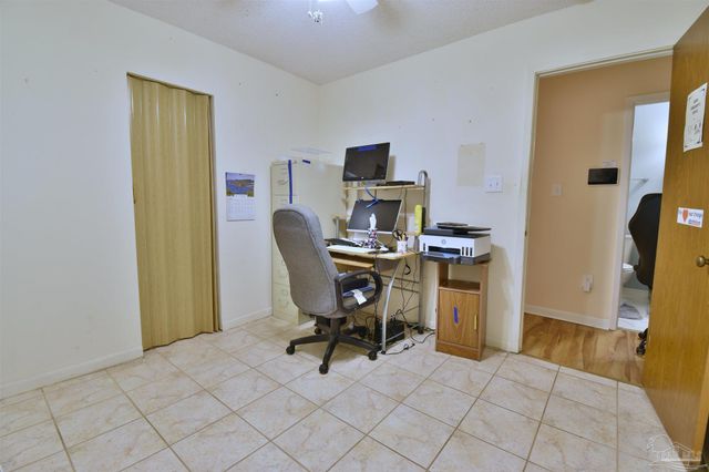 7016 Esther St, Pensacola, FL 32506