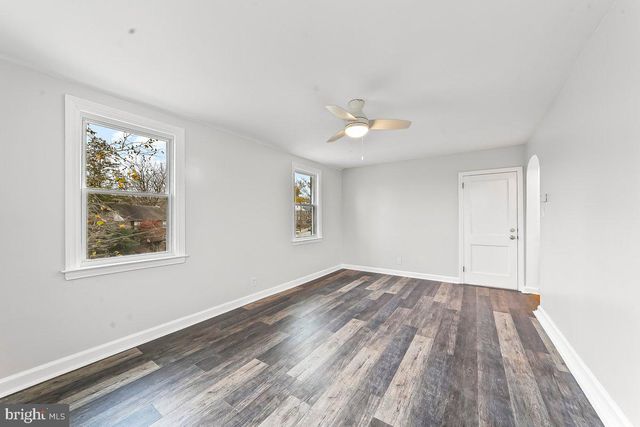 2203 STEELE RD, Drexel Hill, PA 19026