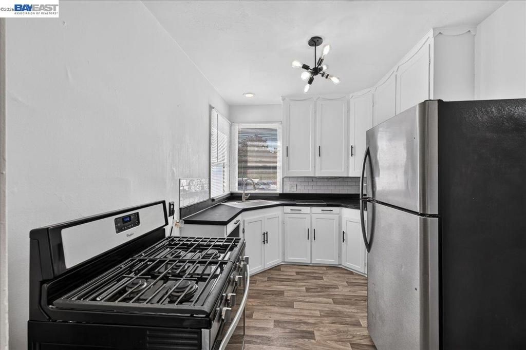 Image 21 of property listing at 1163 85Th Ave, Oakland, CA 94621