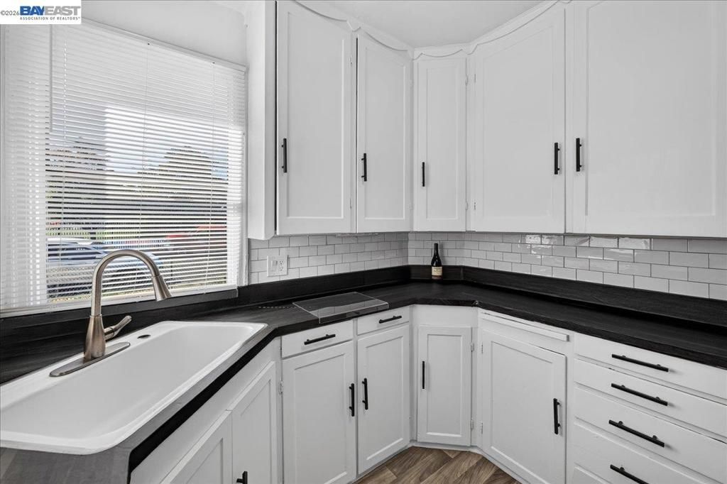 Image 22 of property listing at 1163 85Th Ave, Oakland, CA 94621