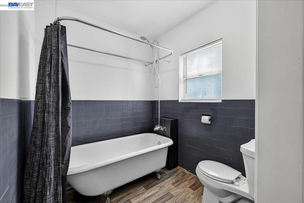 Image 39 of property listing at 1163 85Th Ave, Oakland, CA 94621