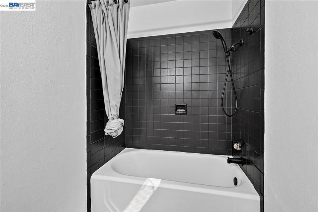 Image 40 of property listing at 1163 85Th Ave, Oakland, CA 94621