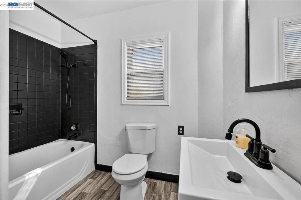 Image 42 of property listing at 1163 85Th Ave, Oakland, CA 94621