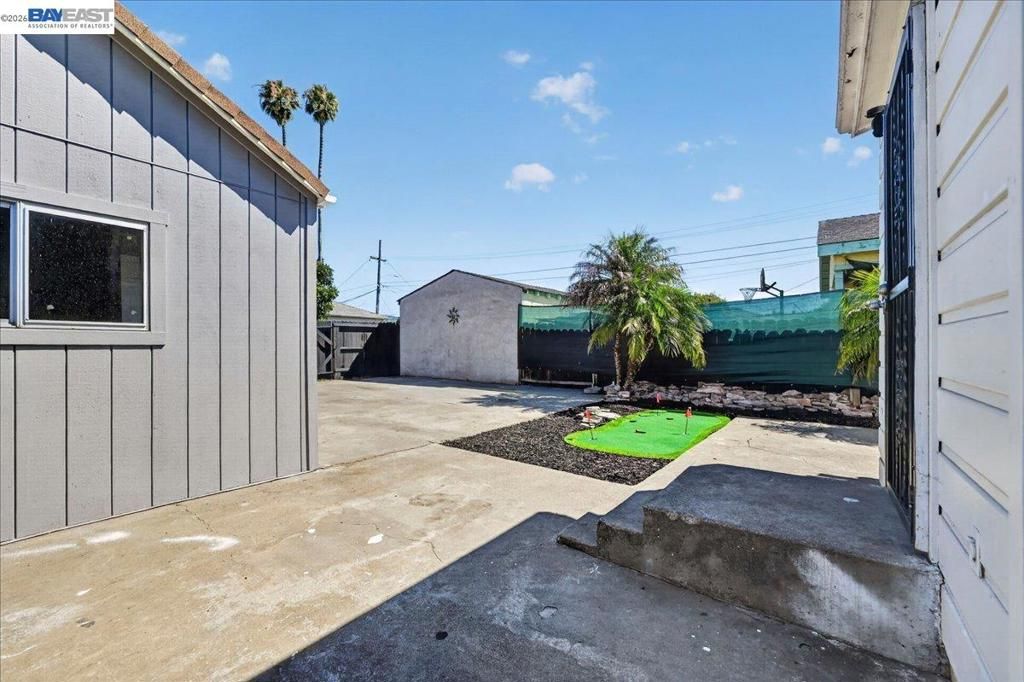 Image 47 of property listing at 1163 85Th Ave, Oakland, CA 94621